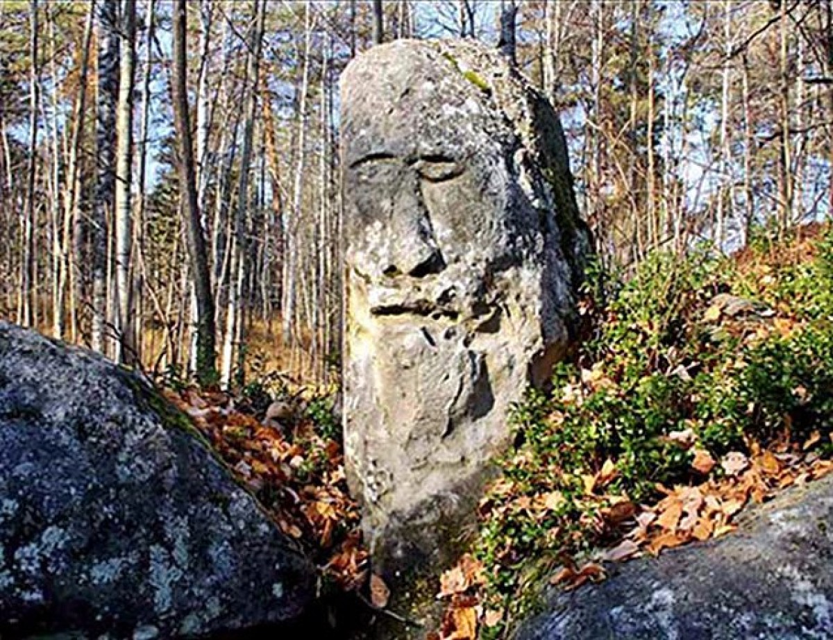Усть-Тасеевское каменное изваяние