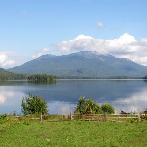 Озеро Нижний Тагасук
