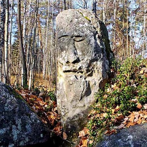 Усть-Тасеевское каменное изваяние
