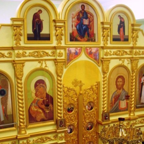 Храм во имя святого великомученика и целителя Пантелеимона